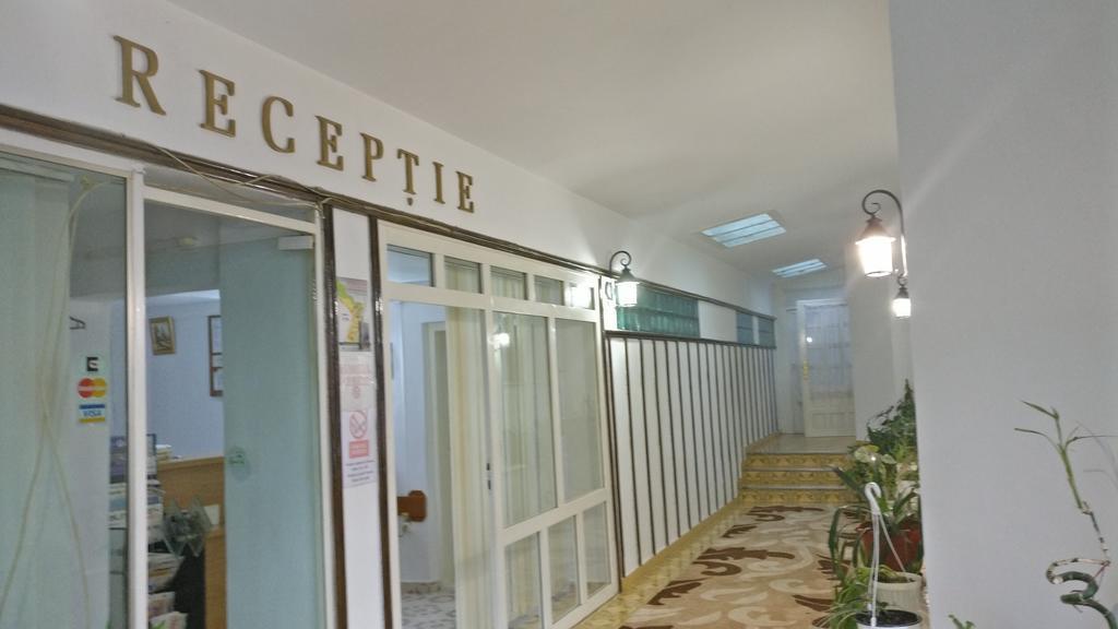סינאיה Hotel Tantzi מראה חיצוני תמונה